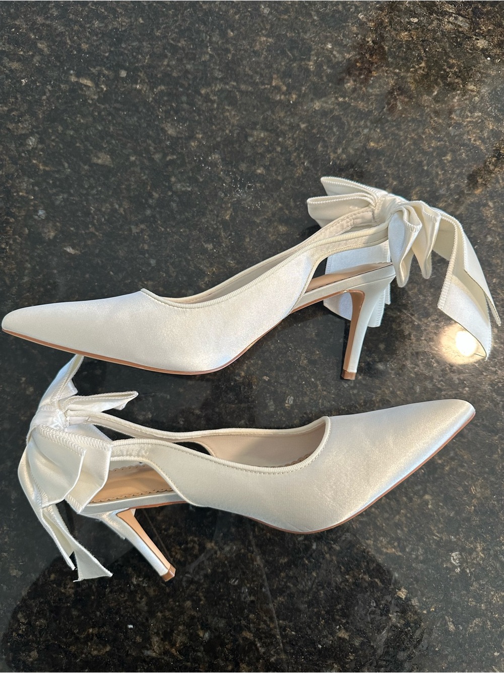 Size 10W (run small) Elegant White Pointed-Toe Slingback Heels with Bow